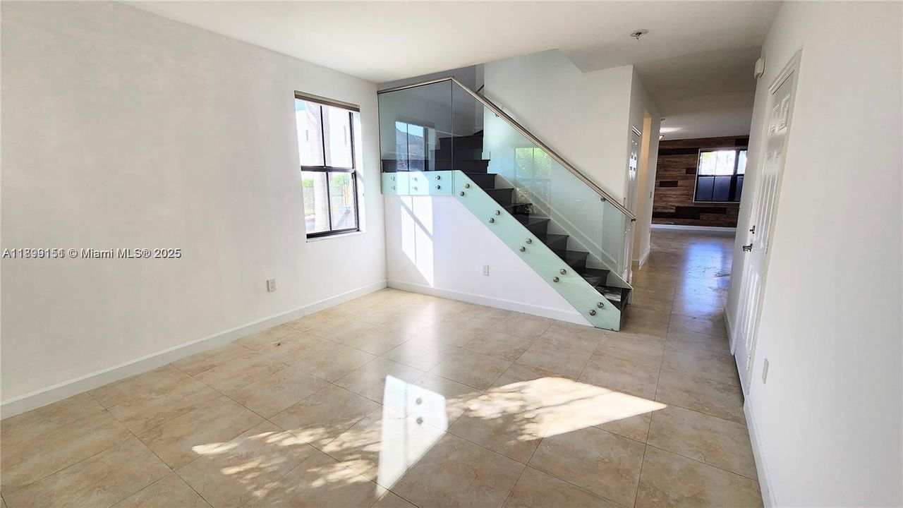 Active With Contract: $805,000 (4 beds, 3 baths, 2170 Square Feet)