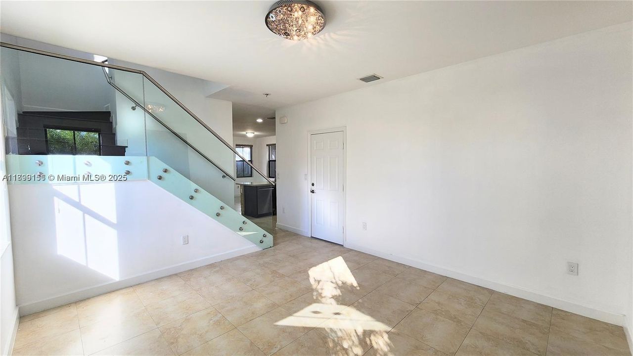 Active With Contract: $805,000 (4 beds, 3 baths, 2170 Square Feet)