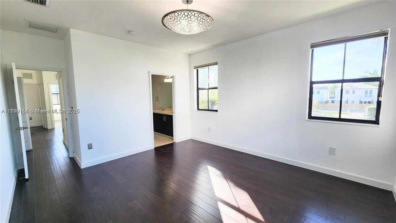 Active With Contract: $805,000 (4 beds, 3 baths, 2170 Square Feet)