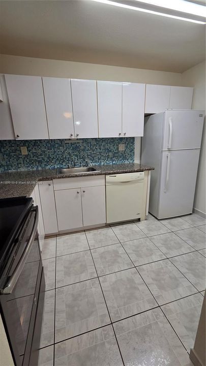 Недавно арендовано: $1,700 (1 спален, 1 ванн, 710 Квадратных фут)