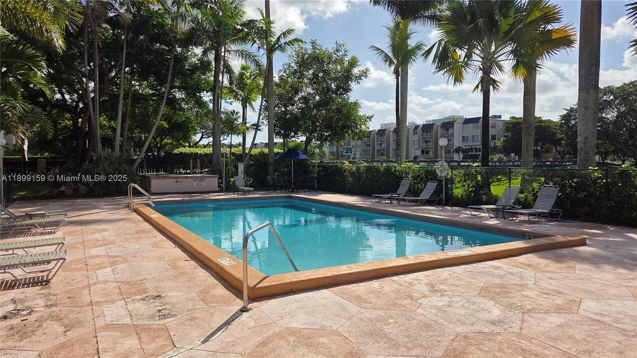 Недавно арендовано: $1,700 (1 спален, 1 ванн, 710 Квадратных фут)