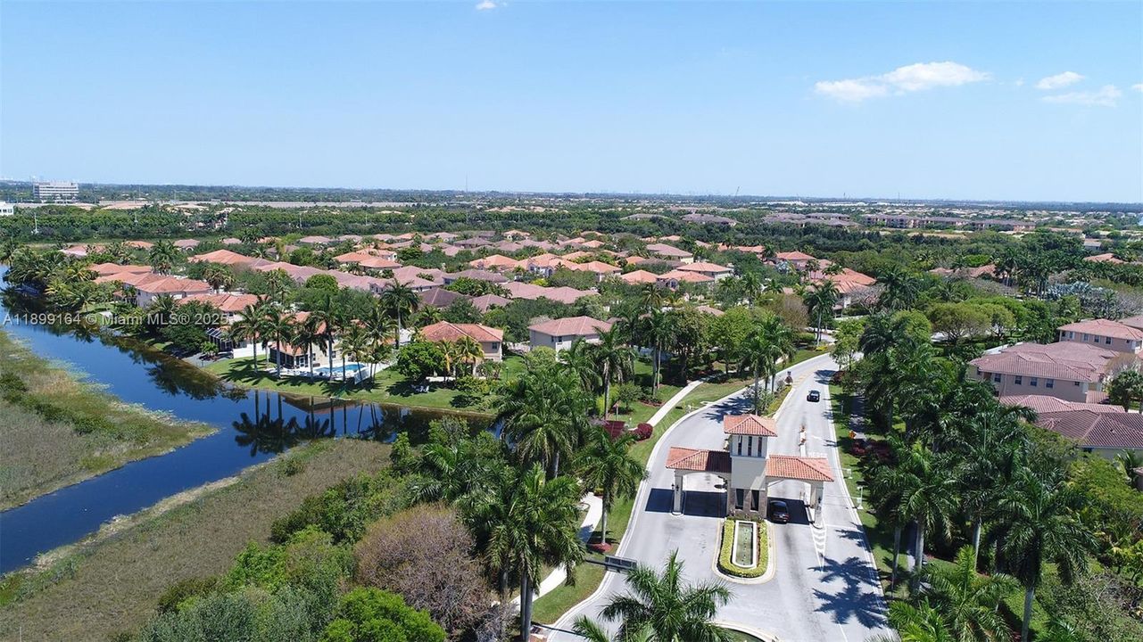 Recently Rented: $3,550 (3 beds, 2 baths, 1761 Square Feet)