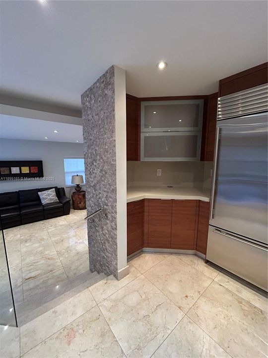 En Venta: $1,275,000 (4 camas, 3 baños, 2401 Pies cuadrados)