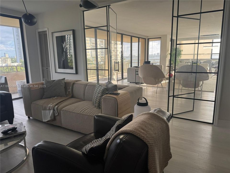 For Rent: $7,200 (3 beds, 2 baths, 2749 Square Feet)