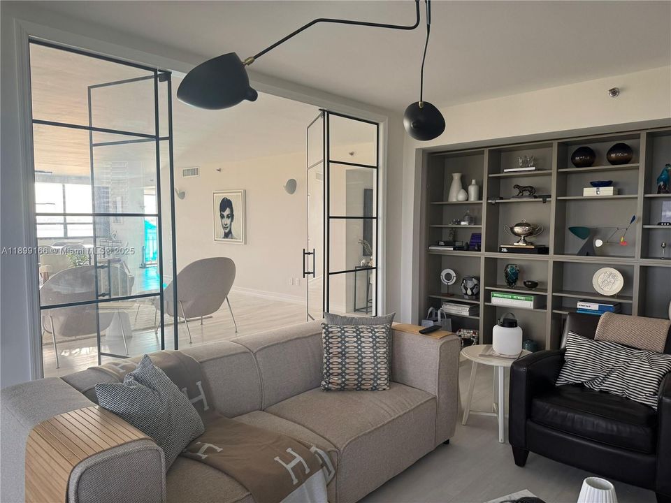 For Rent: $7,200 (3 beds, 2 baths, 2749 Square Feet)