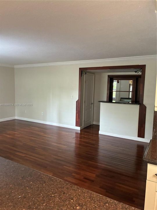 For Rent: $2,750 (3 beds, 2 baths, 1192 Square Feet)
