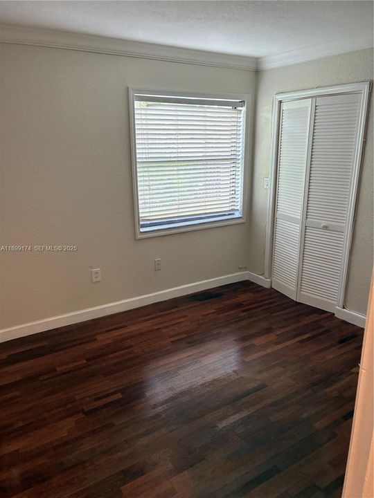 For Rent: $2,750 (3 beds, 2 baths, 1192 Square Feet)