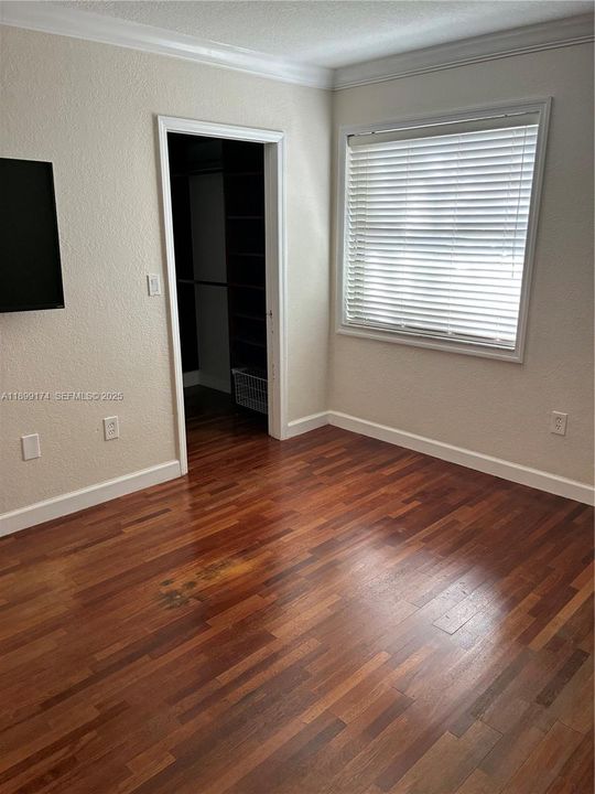 For Rent: $2,750 (3 beds, 2 baths, 1192 Square Feet)
