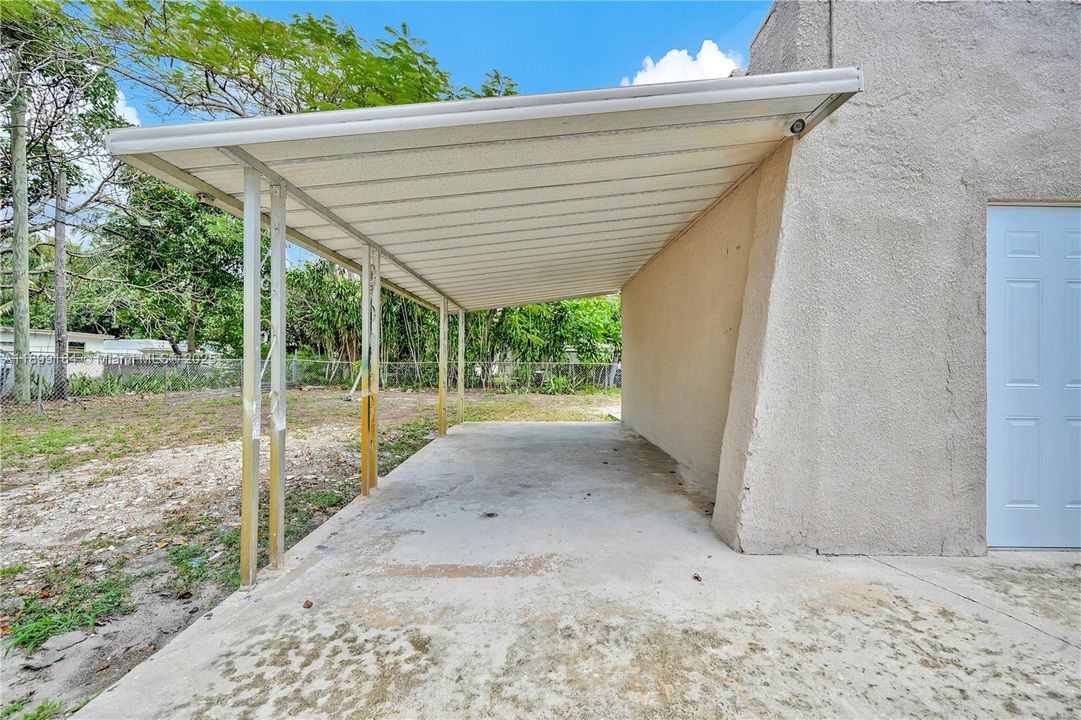 待售: $550,000 (3 贝兹, 2 浴室, 1284 平方英尺)