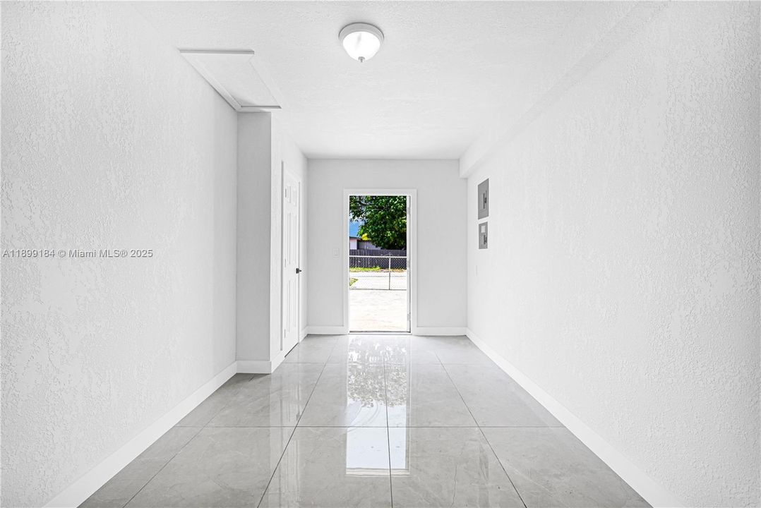 待售: $550,000 (3 贝兹, 2 浴室, 1284 平方英尺)