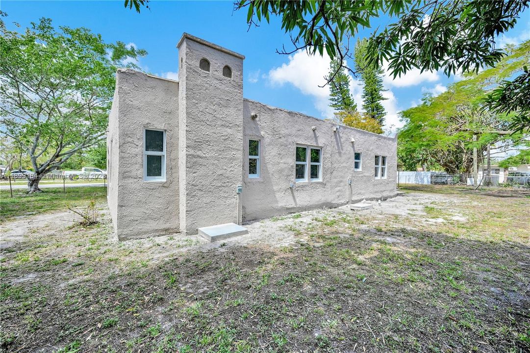 待售: $550,000 (3 贝兹, 2 浴室, 1284 平方英尺)