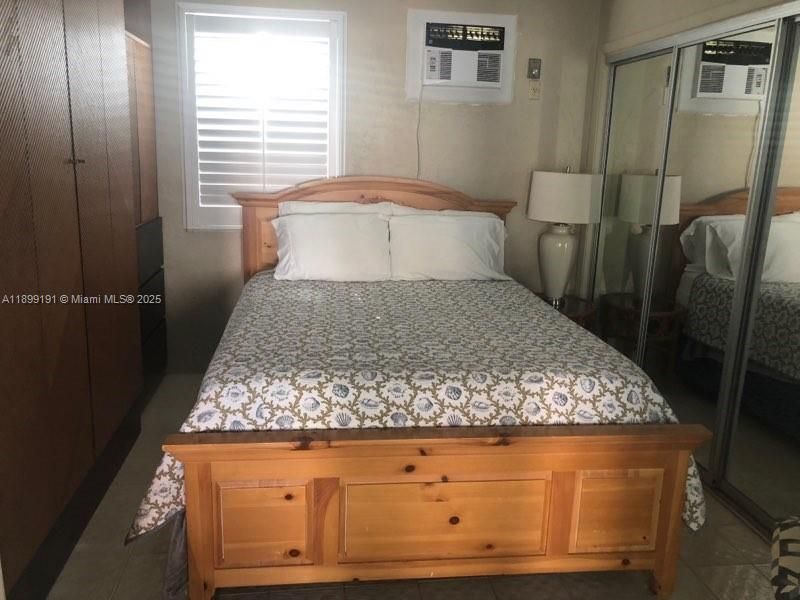 Recently Rented: $1,999 (1 beds, 1 baths, 390 Square Feet)
