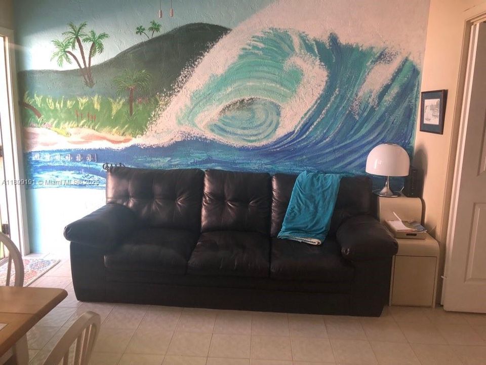 Recently Rented: $1,999 (1 beds, 1 baths, 390 Square Feet)