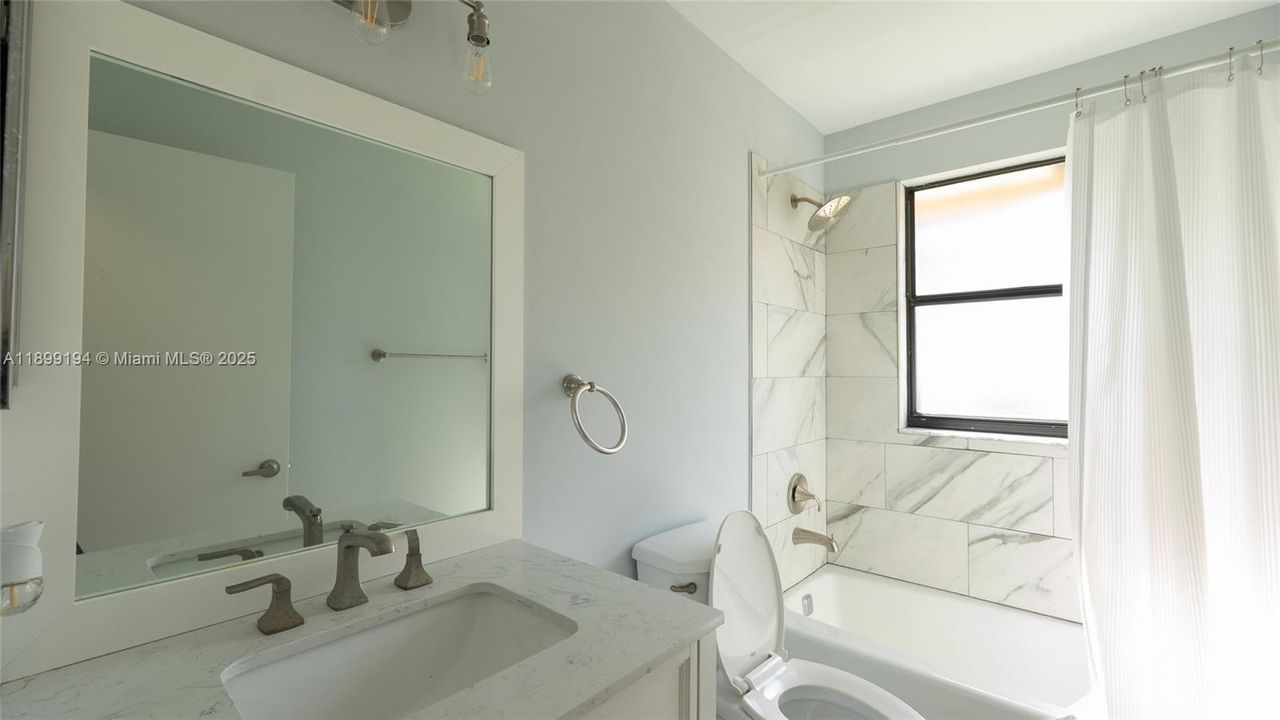 En Venta: $499,999 (3 camas, 2 baños, 1719 Pies cuadrados)