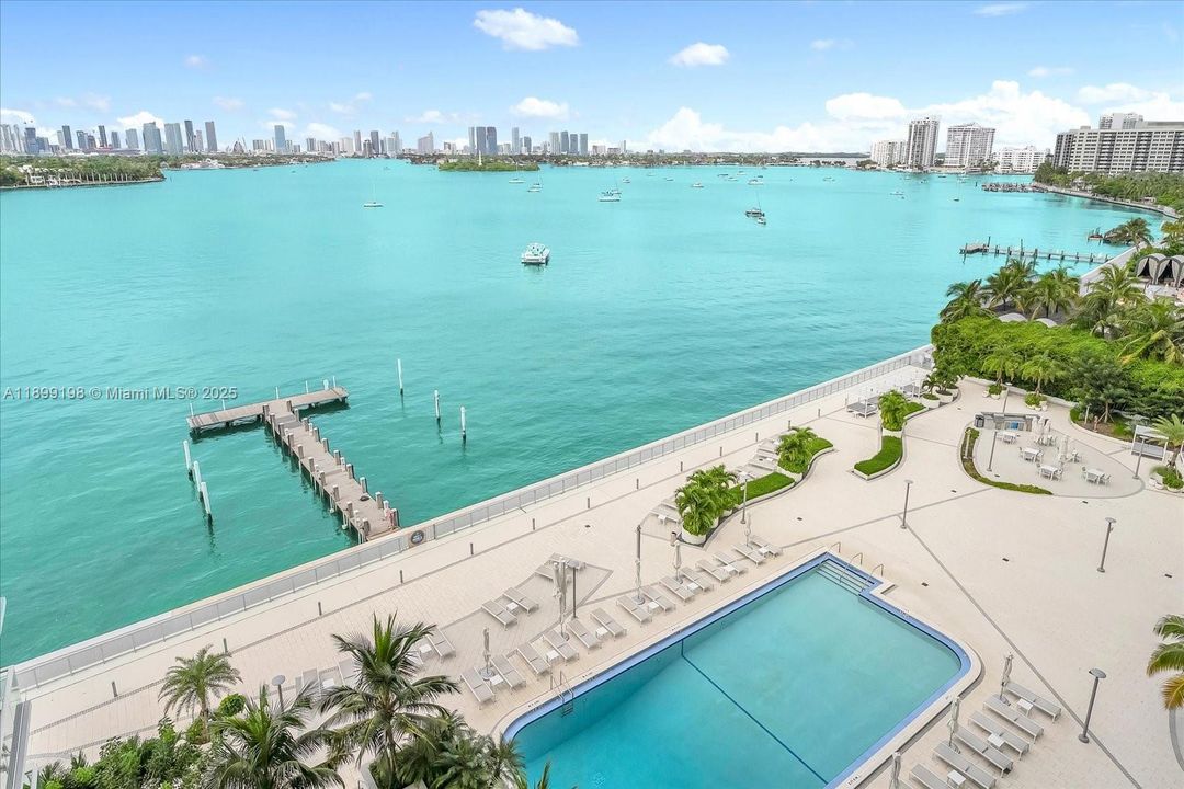 最近售出: $395,000 (0 贝兹, 1 浴室, 543 平方英尺)