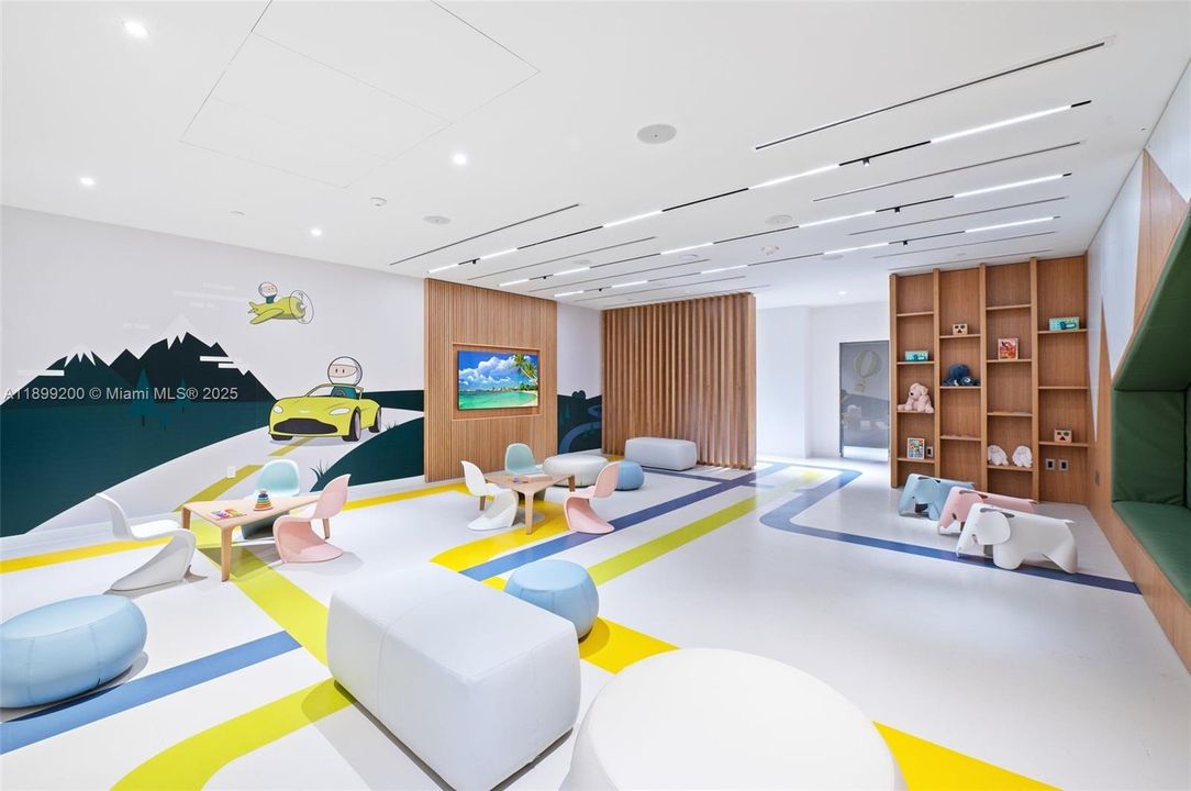 For Rent: $12,850 (2 beds, 2 baths, 1437 Square Feet)