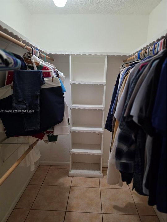 Walk-in closet
