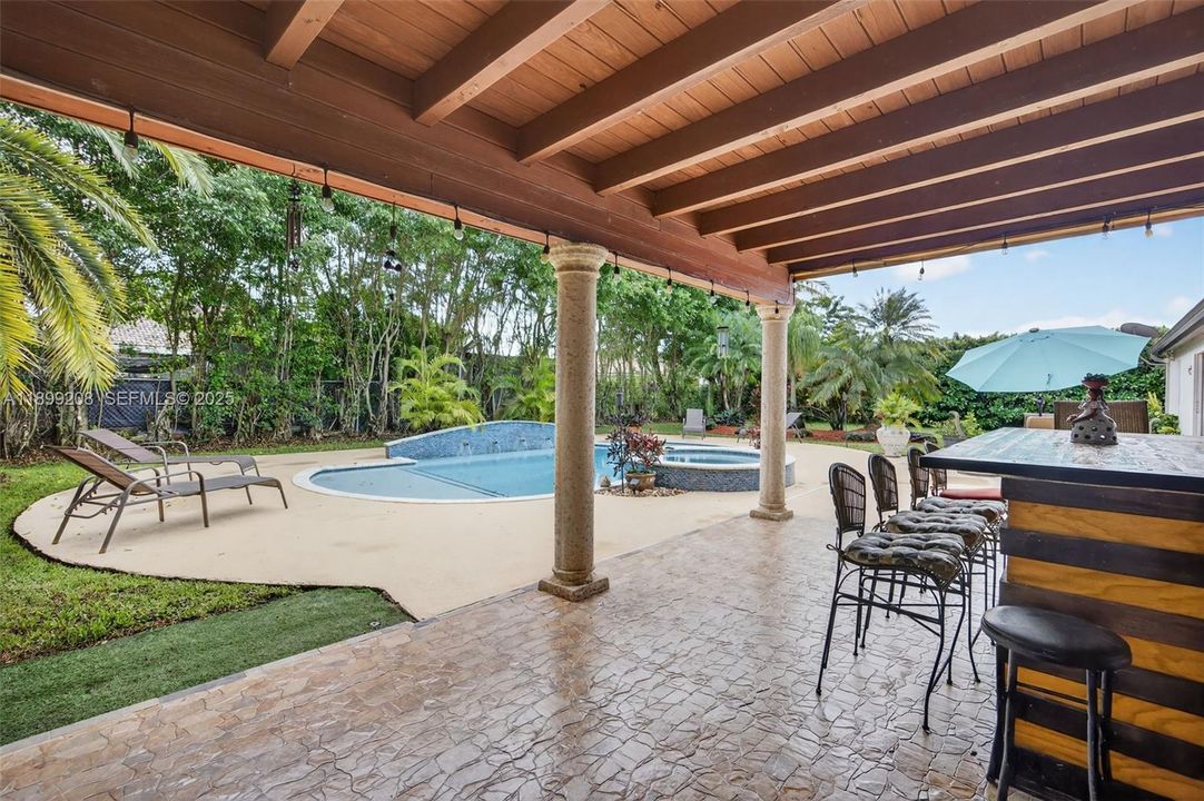 待售: $865,000 (4 贝兹, 3 浴室, 2462 平方英尺)