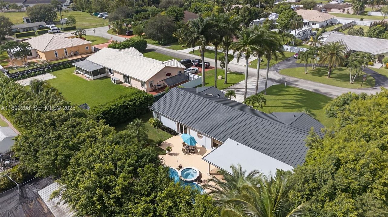 待售: $865,000 (4 贝兹, 3 浴室, 2462 平方英尺)