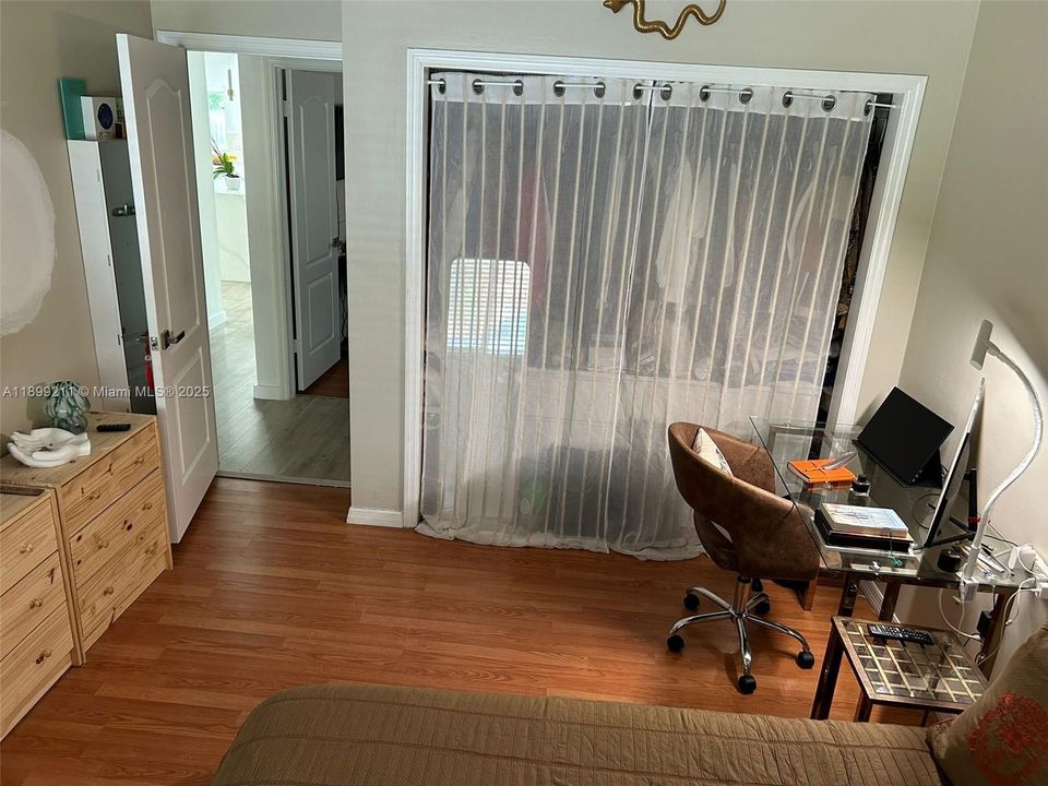 For Sale: $980,000 (4 beds, 3 baths, 2504 Square Feet)