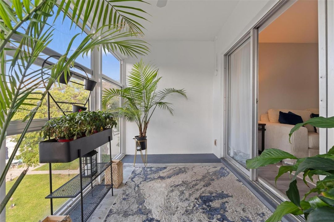 На продажу: $350,000 (1 спален, 1 ванн, 850 Квадратных фут)