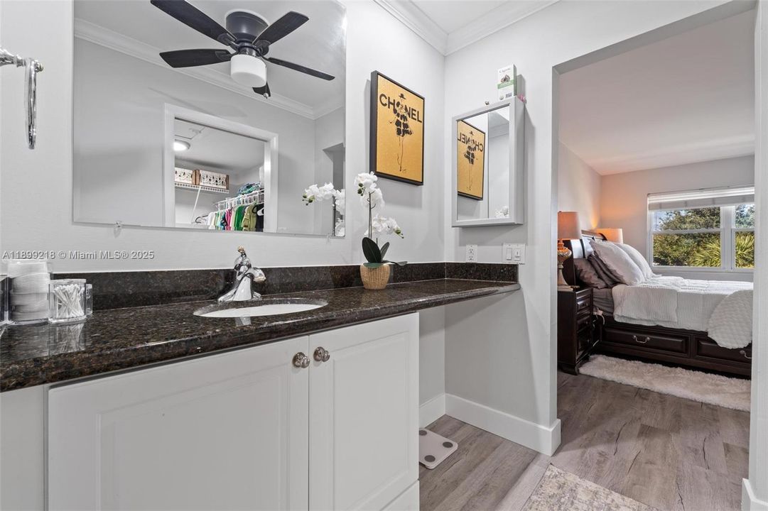 На продажу: $350,000 (1 спален, 1 ванн, 850 Квадратных фут)