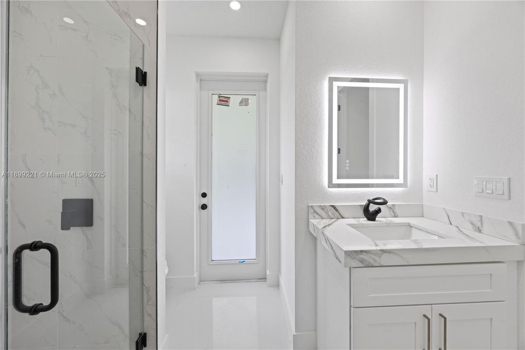 En Renta: $2,000 (3 camas, 2 baños, 0 Pies cuadrados)