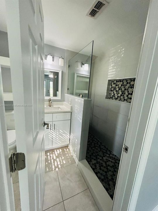 For Rent: $2,350 (4 beds, 3 baths, 0 Square Feet)