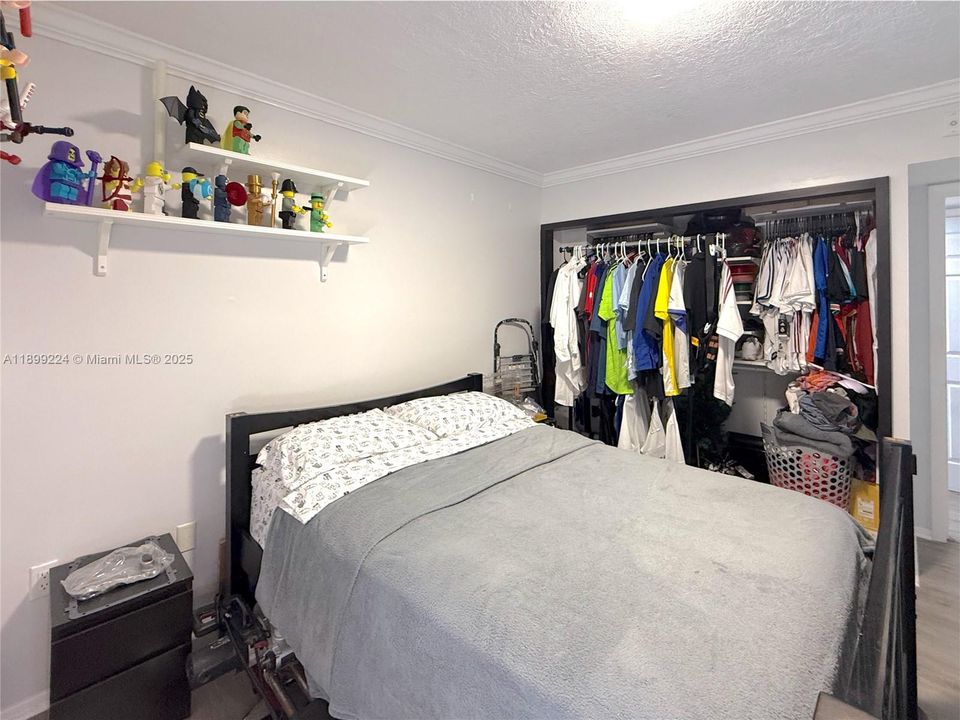 Active With Contract: $170,000 (2 beds, 2 baths, 1016 Square Feet)