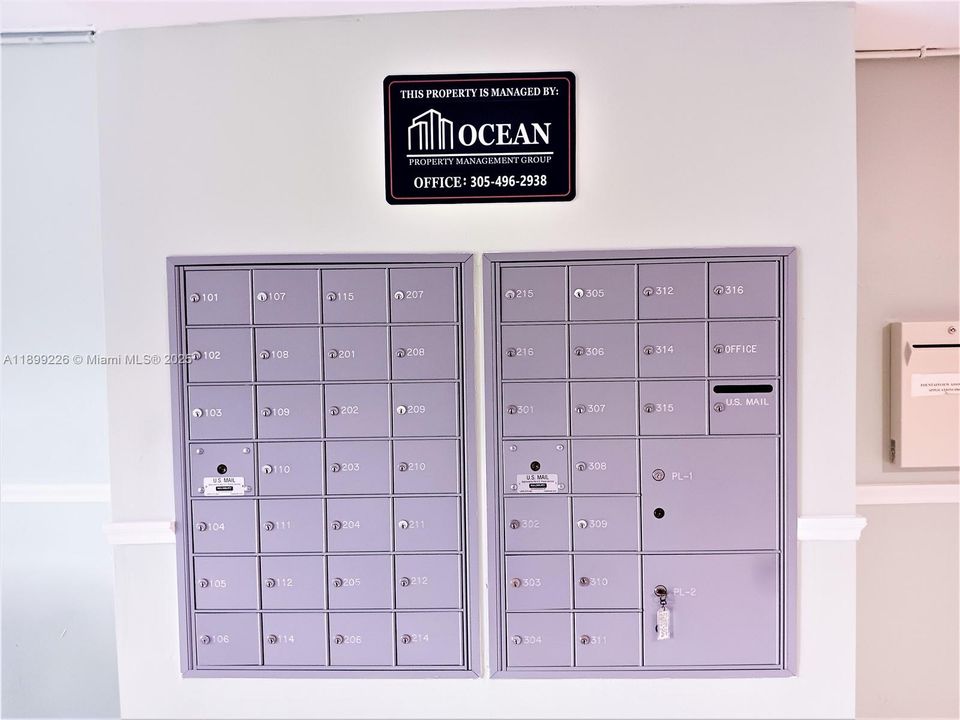 Recently Rented: $1,695 (1 beds, 1 baths, 746 Square Feet)