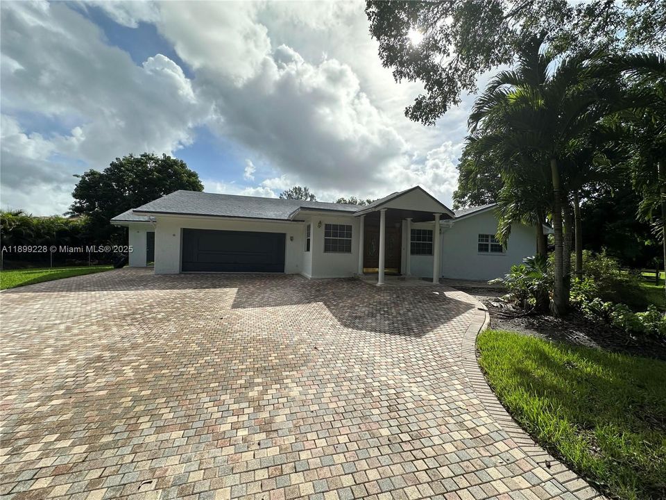 待售: $2,250,000 (4 贝兹, 4 浴室, 3222 平方英尺)