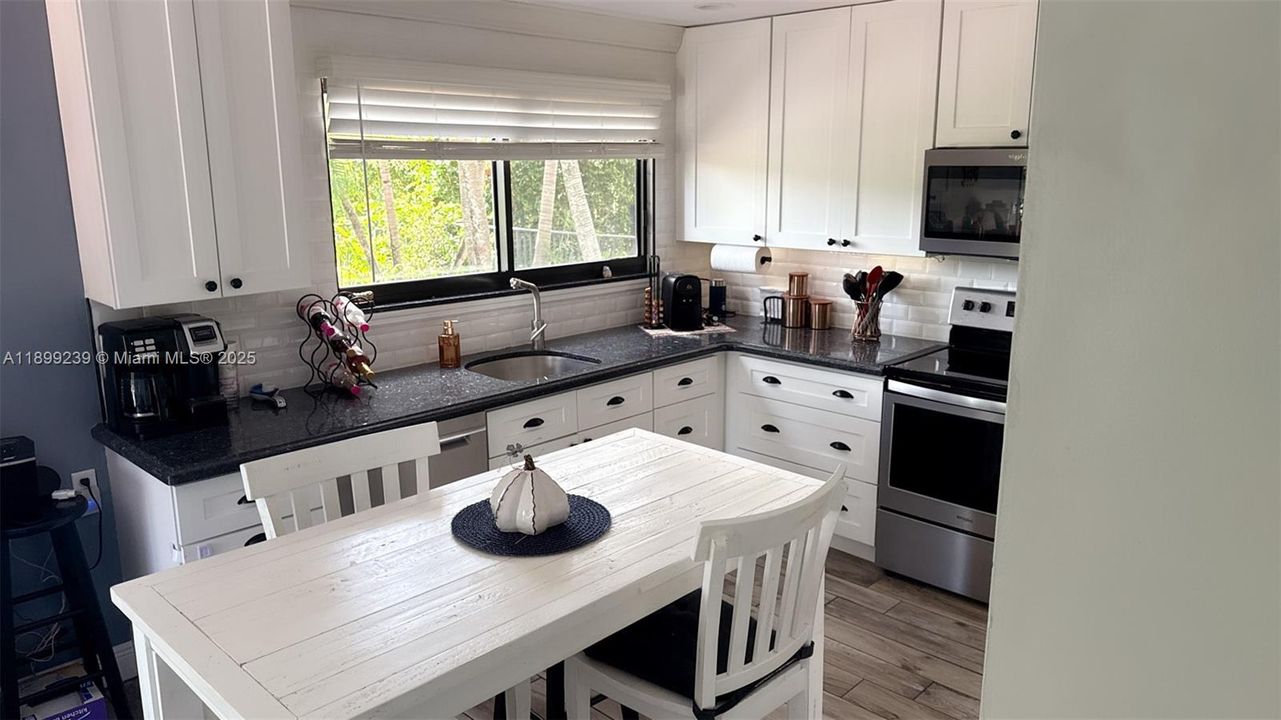 Active With Contract: $649,999 (3 beds, 2 baths, 1912 Square Feet)