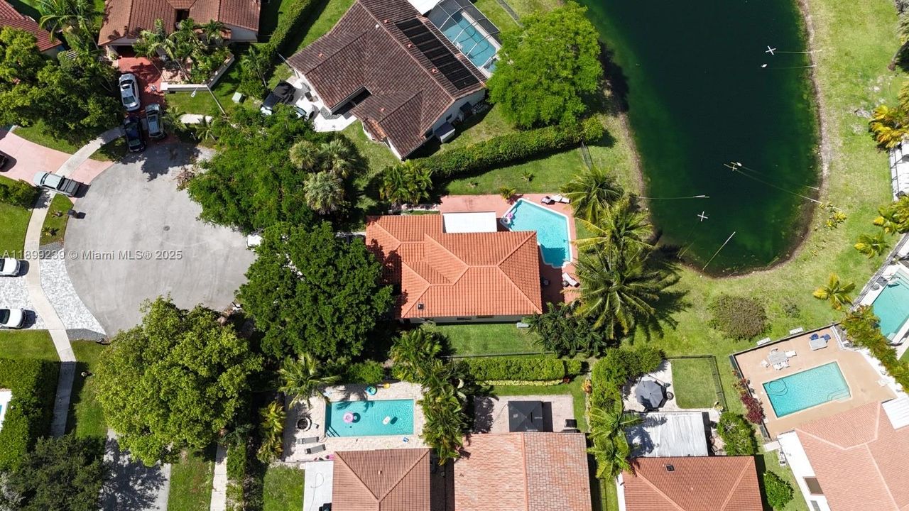 Active With Contract: $649,999 (3 beds, 2 baths, 1912 Square Feet)