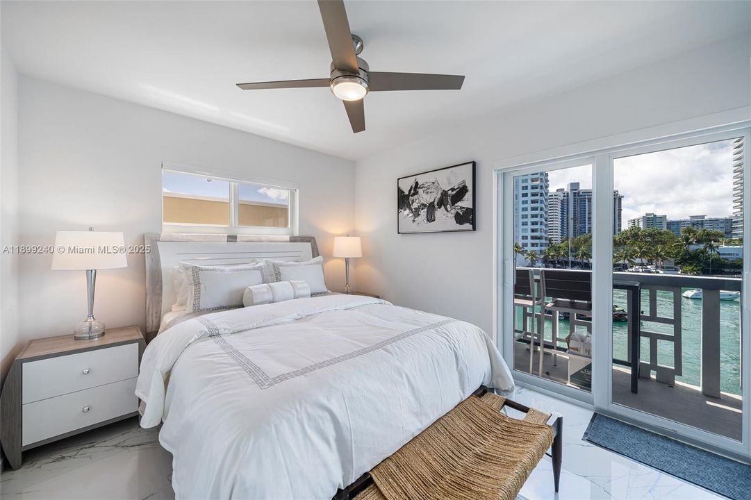 Recently Rented: $5,200 (2 beds, 2 baths, 1070 Square Feet)