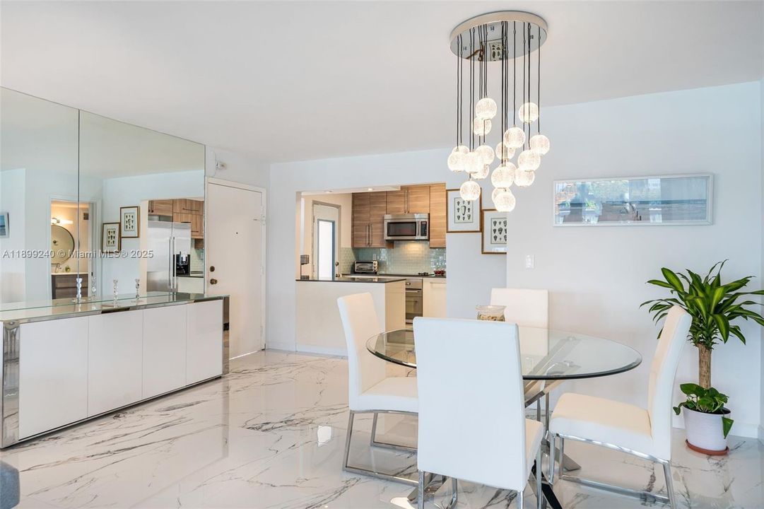 Recently Rented: $5,200 (2 beds, 2 baths, 1070 Square Feet)