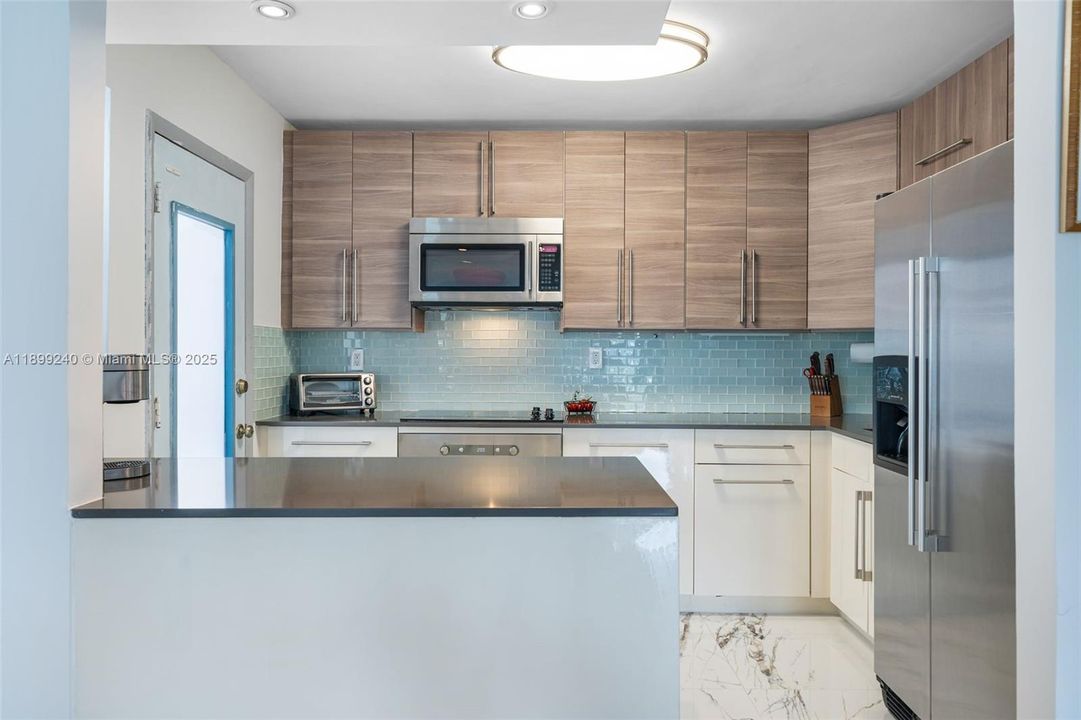 Recently Rented: $5,200 (2 beds, 2 baths, 1070 Square Feet)