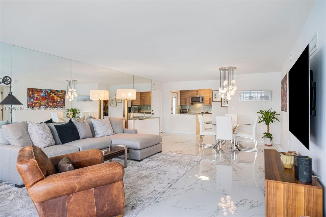 Recently Rented: $5,200 (2 beds, 2 baths, 1070 Square Feet)