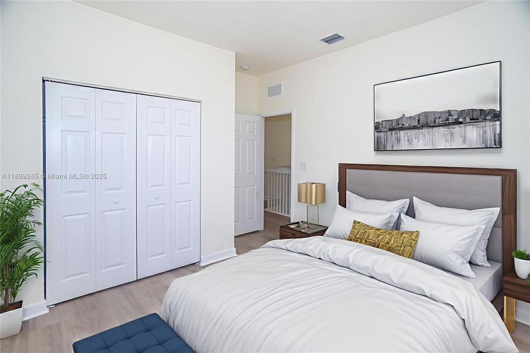 For Sale: $530,000 (5 beds, 2 baths, 2504 Square Feet)