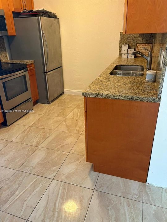 Recently Sold: $499,900 (4 beds, 2 baths, 1962 Square Feet)