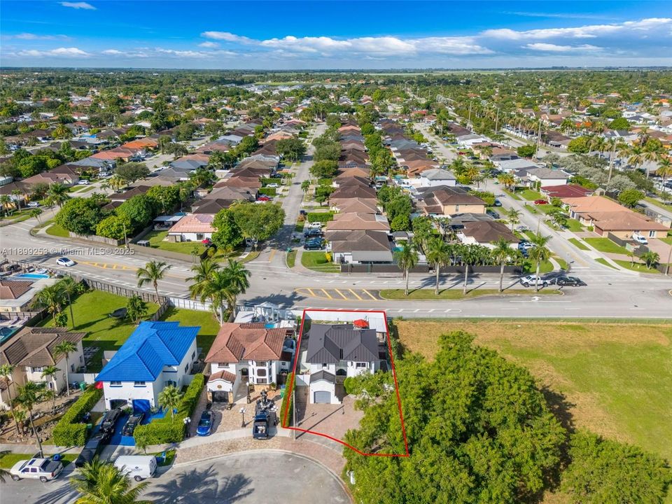 En Venta: $680,000 (3 camas, 2 baños, 1642 Pies cuadrados)