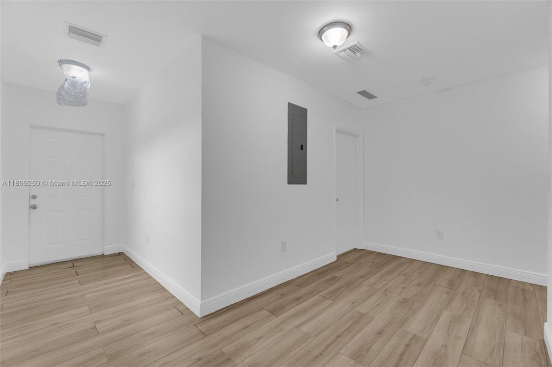 For Rent: $3,900 (4 beds, 4 baths, 1936 Square Feet)