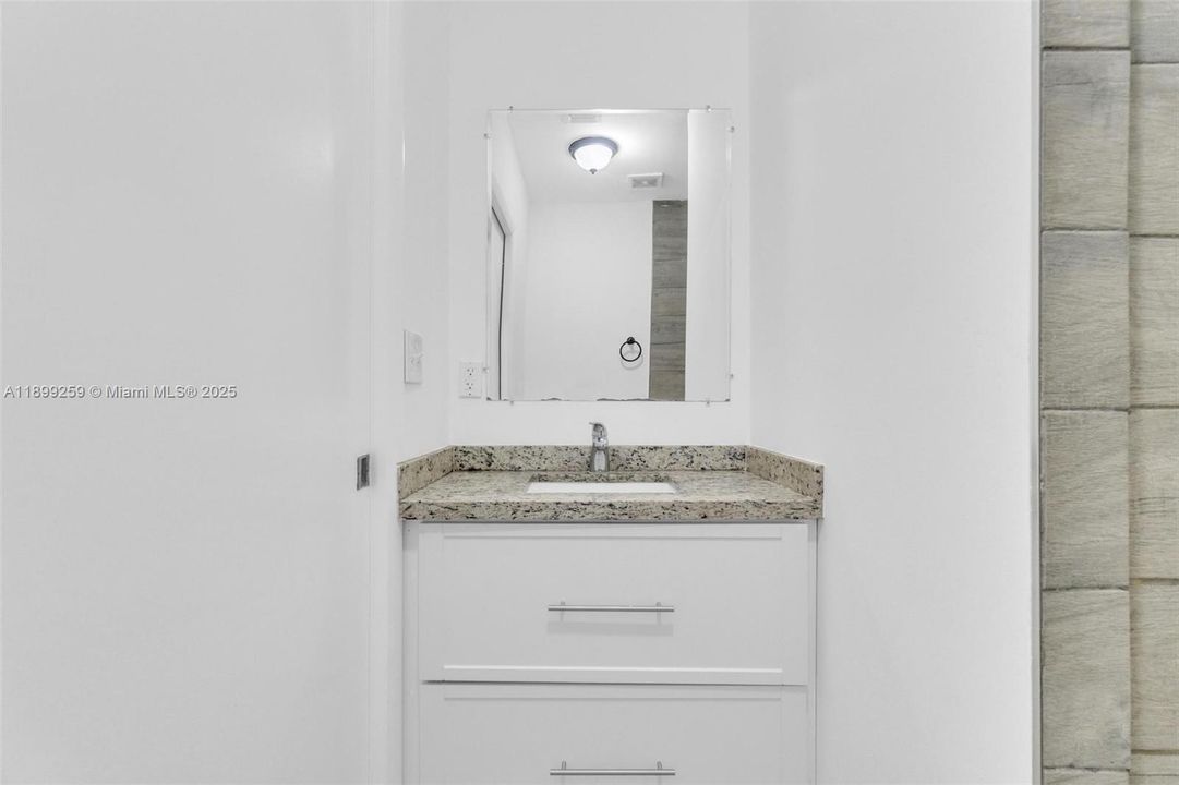 For Rent: $3,900 (4 beds, 4 baths, 1936 Square Feet)