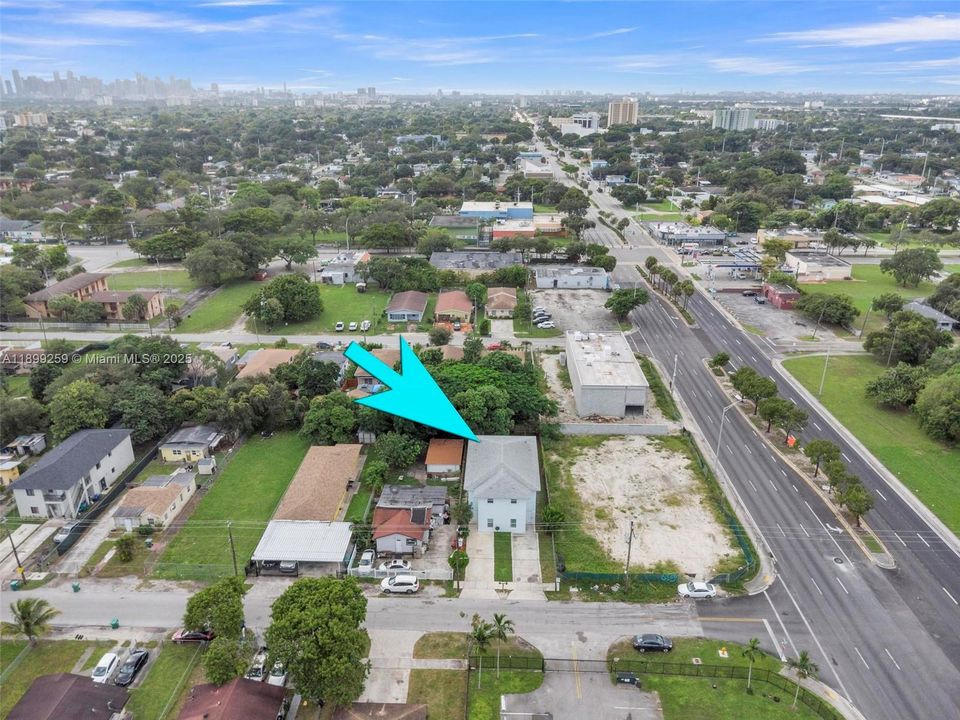 For Rent: $3,900 (4 beds, 4 baths, 1936 Square Feet)