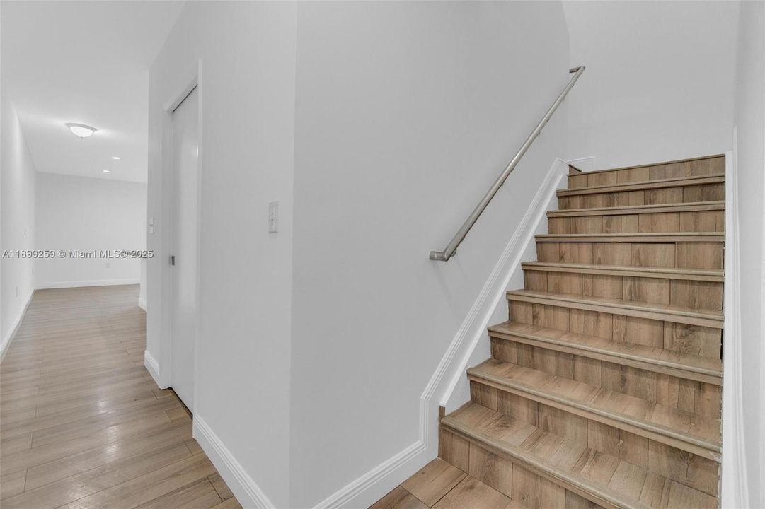 For Rent: $3,900 (4 beds, 4 baths, 1936 Square Feet)