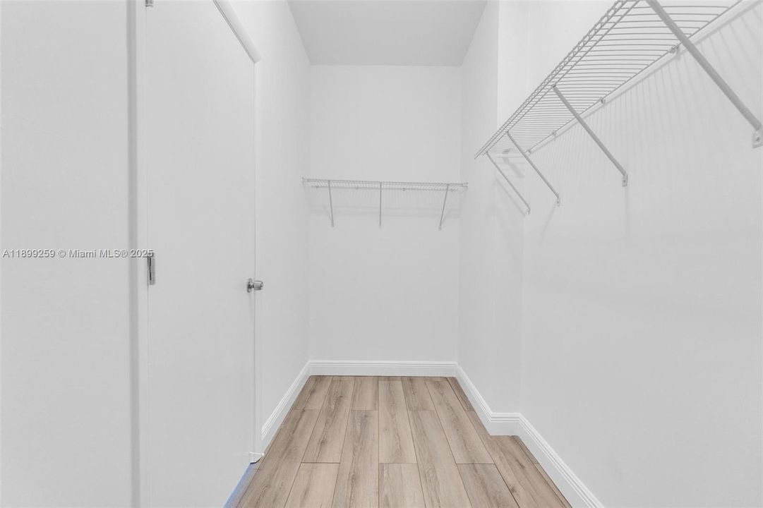 For Rent: $3,900 (4 beds, 4 baths, 1936 Square Feet)