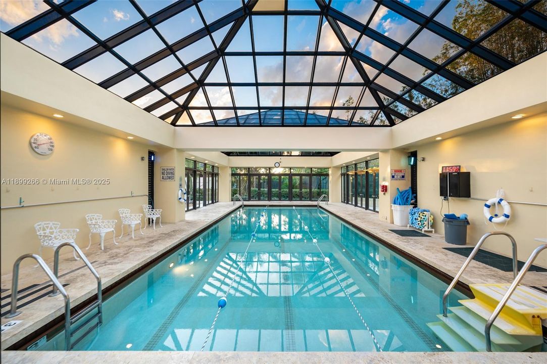 На продажу: $440,000 (2 спален, 2 ванн, 1268 Квадратных фут)