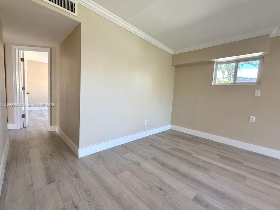 For Rent: $2,850 (2 beds, 2 baths, 1200 Square Feet)