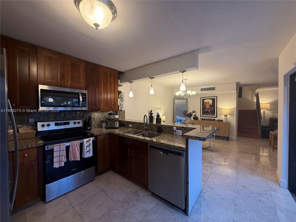 For Rent: $3,800 (3 beds, 2 baths, 1349 Square Feet)