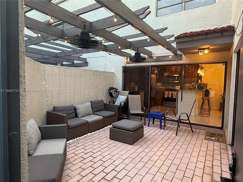 For Rent: $3,800 (3 beds, 2 baths, 1349 Square Feet)