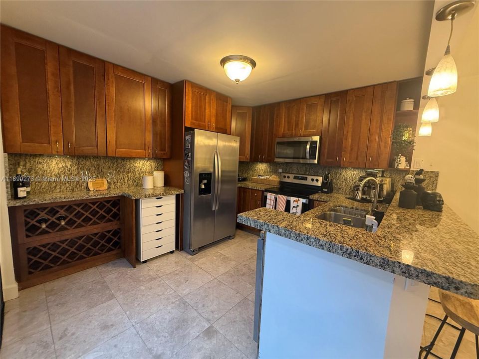 For Rent: $3,800 (3 beds, 2 baths, 1349 Square Feet)